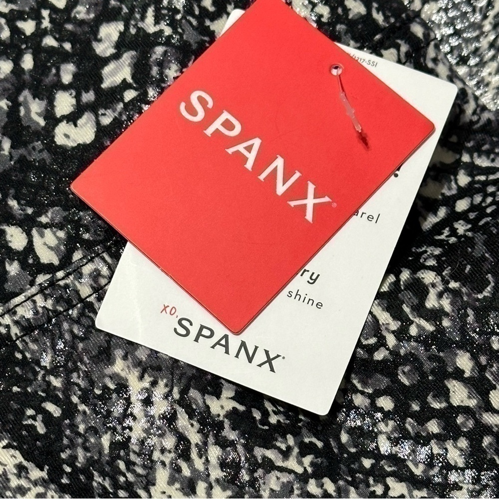 SPANX NWT Women’s Size S Grey Snake Faux Leather Shine High Rise Leggings - Picture 9 of 11